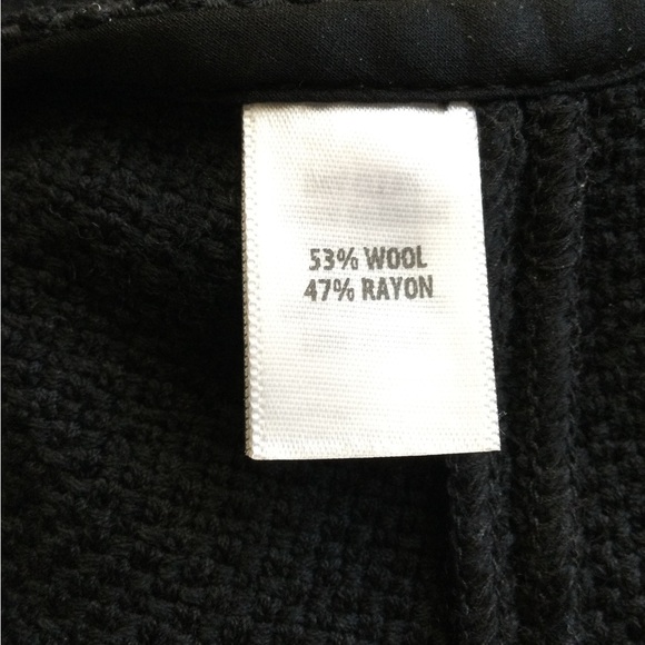 St. John skirt NWT - Picture 6 of 10